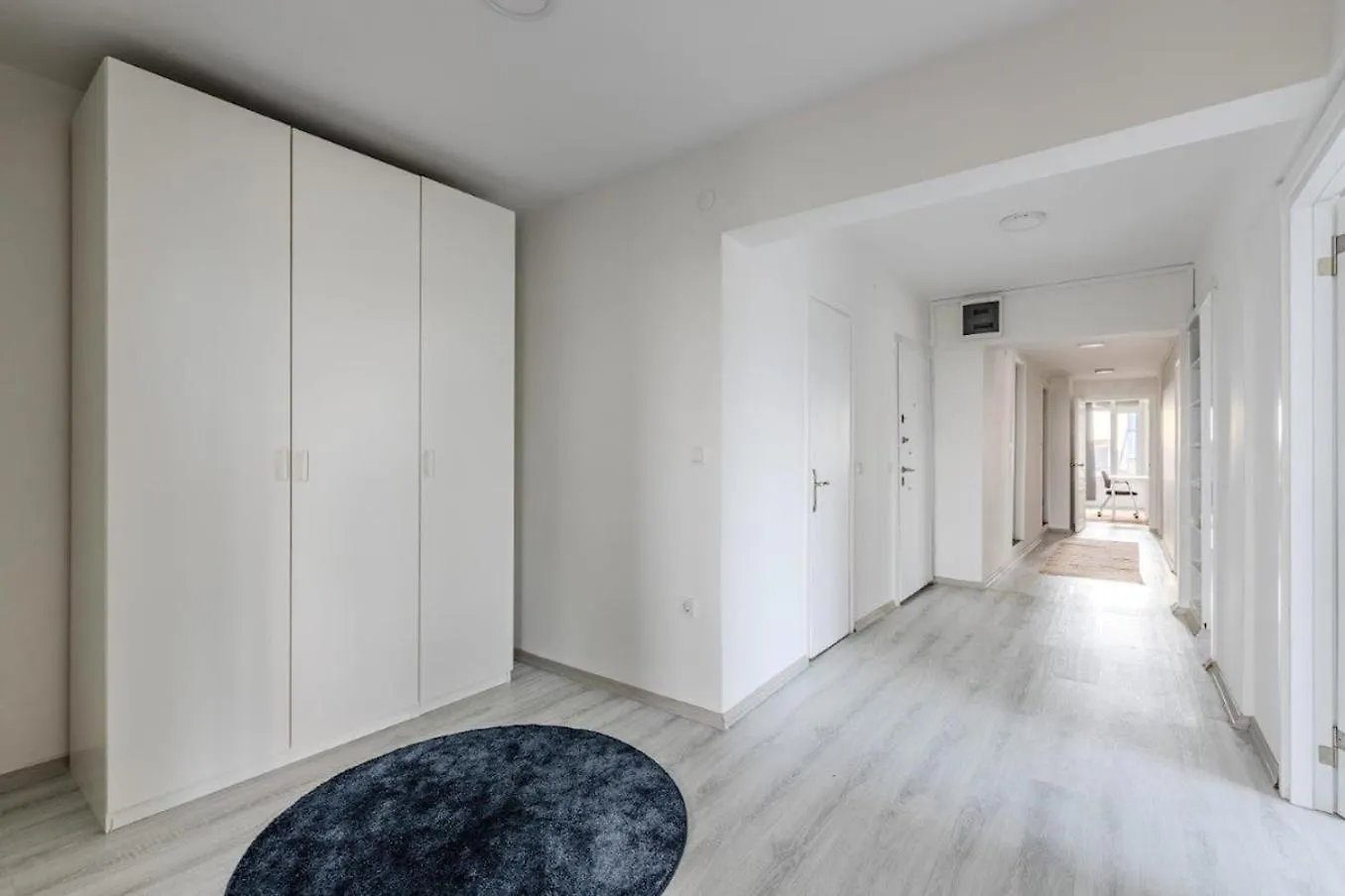 Bright Spacious New Central 4Bd2Bath Home! #331 Istanbul Apartment
