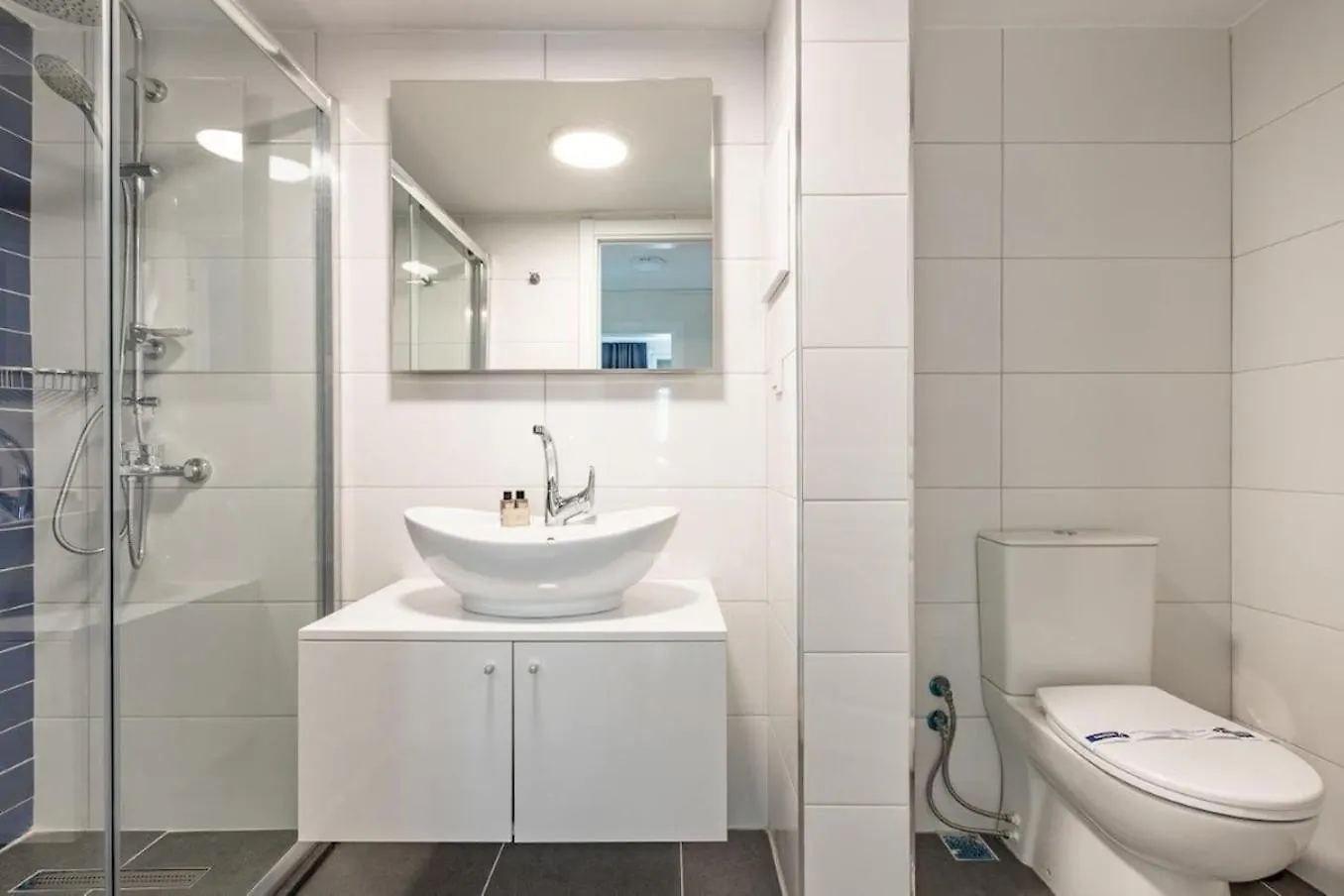 Bright Spacious New Central 4Bd2Bath Home! #331 Istanbul Apartment