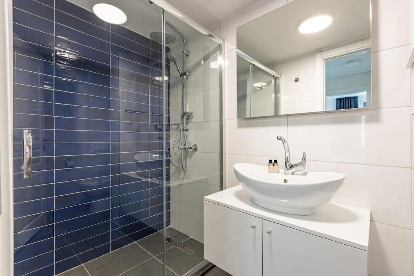 Bright Spacious New Central 4Bd2Bath Home! #331 Istanbul