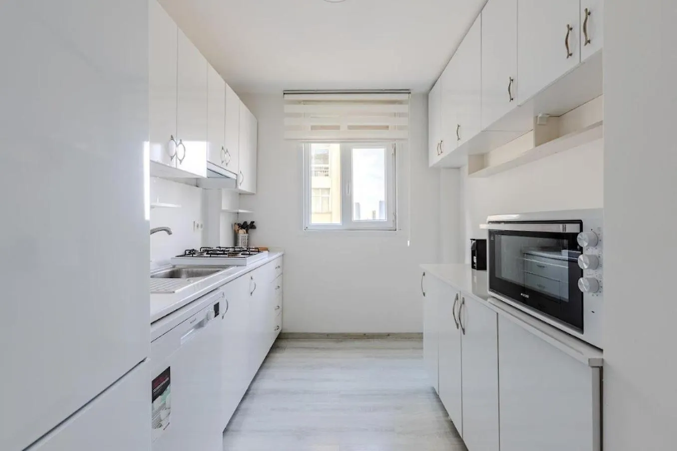 Bright Spacious New Central 4Bd2Bath Home! #331 Istanbul
